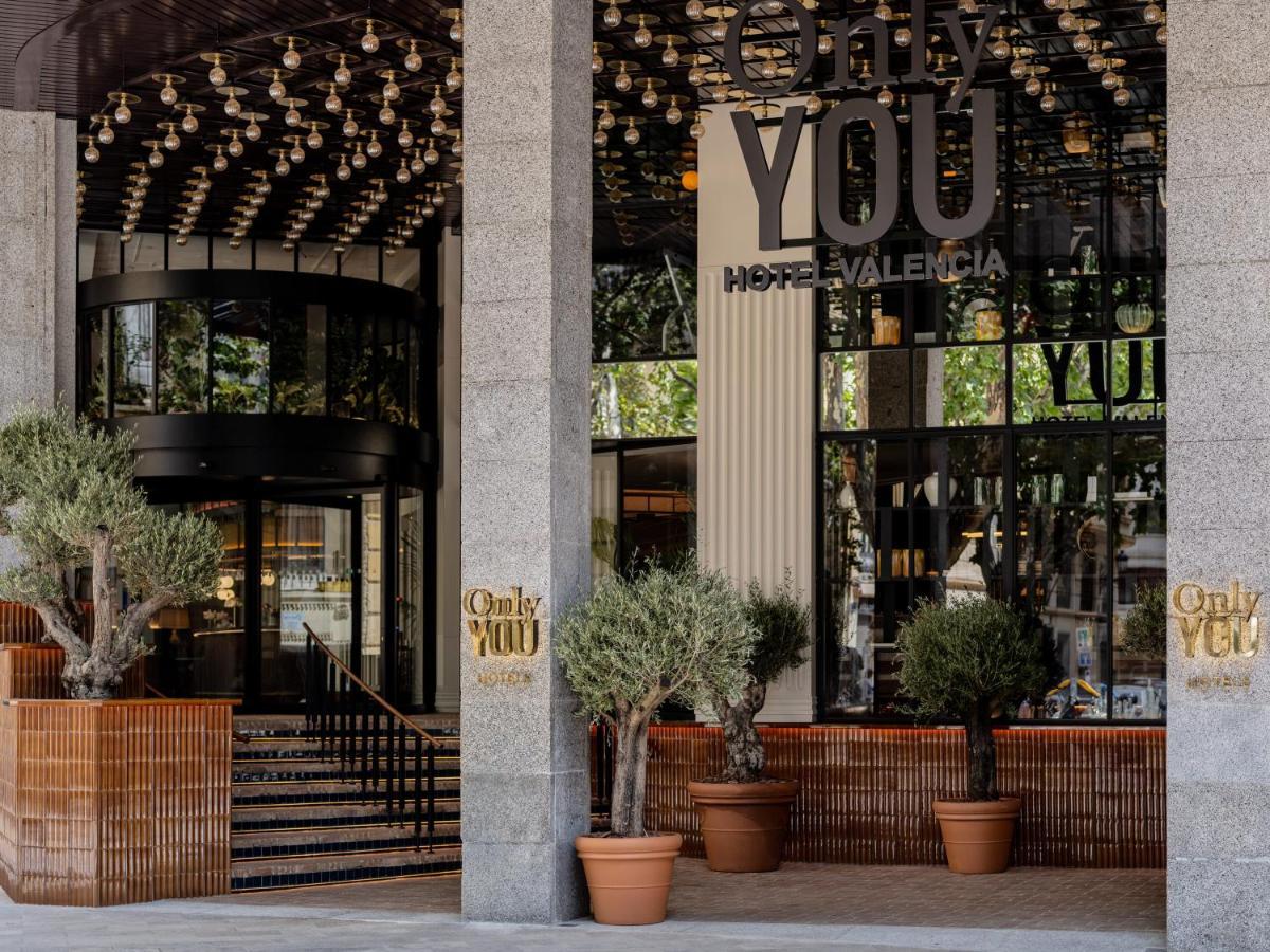 Only You Hotel Valencia Exterior photo MUU
