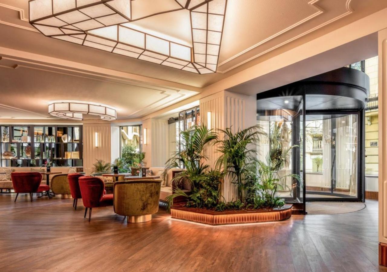 Only You Hotel Valencia Exterior photo The lobby of the hotel